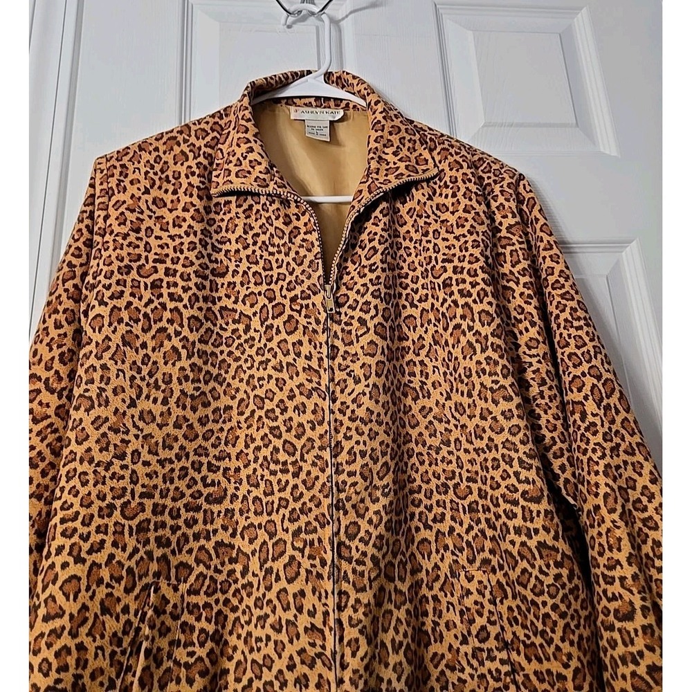Ashlyn Kate Womans Zipup Leopard Jacket Size Large With Front Pocket - Picture 2 of 7